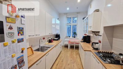 Mieszkanie 4 pokojowe, duży balkon, garaż.