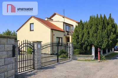 Kikół – bliźniak i garaż na dużej działce. - 4