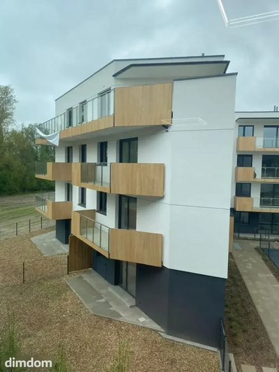 Sprzedam duże dwupokojowe mieszkanie. 0% prowizji.