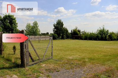 Działka budowlana z prądem, wodą i ogrodzeniem 15a