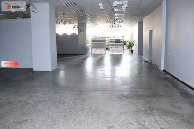 Lokal uslugowo-handlowy 500 m2, I piętro, winda