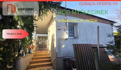 Rod Myślęcinek, domek murowany kanalizacja woda