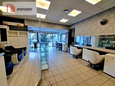 Salon fryzjerski w topowej lokalizacji!