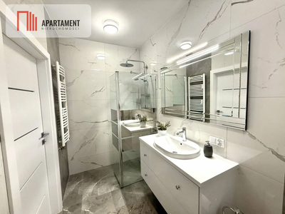 Nowoczesny apartament z dwoma balkonami oraz windą - 4
