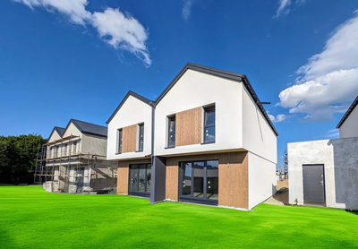 Przestronny dom z ogrodem i garażem