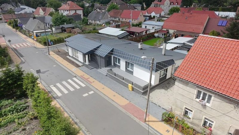 Lokal usługowy z potencjałem mieszkaniowym - Iłowa - 108809884.jpg