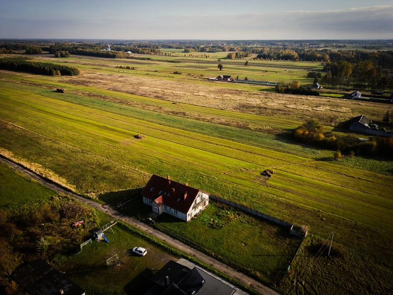Poczuj zapach wiosny na własnej działce - 108825559.jpg