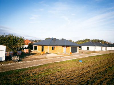 Przestronny nowy dom z garażem - 4