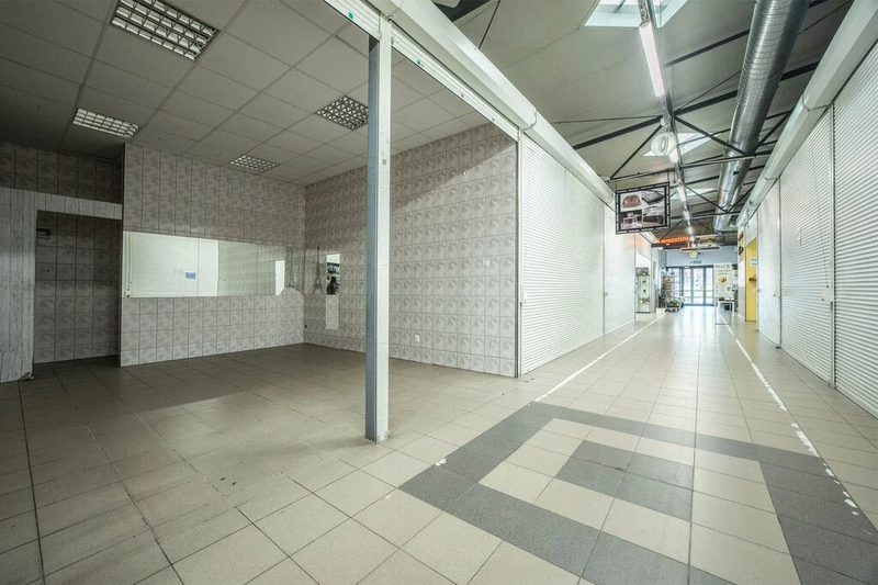 Lokal usługowy czeka na Twój biznes - 111380276.jpg