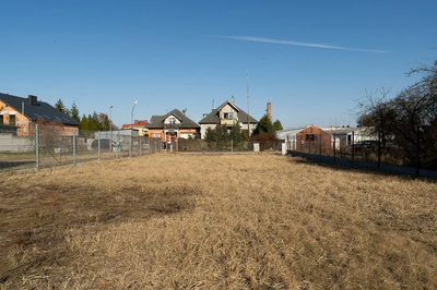 Działka budowlana 620 m2 w Przeźmierowie z WZ - 4