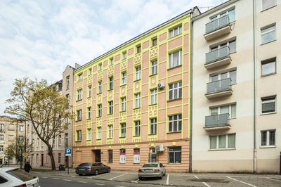 Lokal z witryną w pięknej kamienicy! - 5