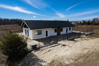 Nowy parterowy dom jednorodzinny lokalowy 86 m²