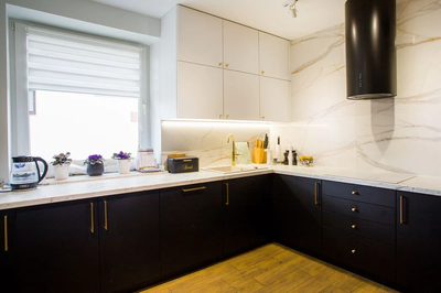 Dom 443m² i baza pod firmę przy trasie S7 - 4