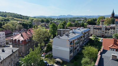 PRZESTRZEŃ, ZIELEŃ I SPOKÓJ | 3 POKOJE - 5