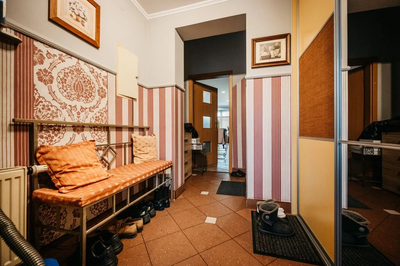 Dom z duszą i lokalem usługowym - 5