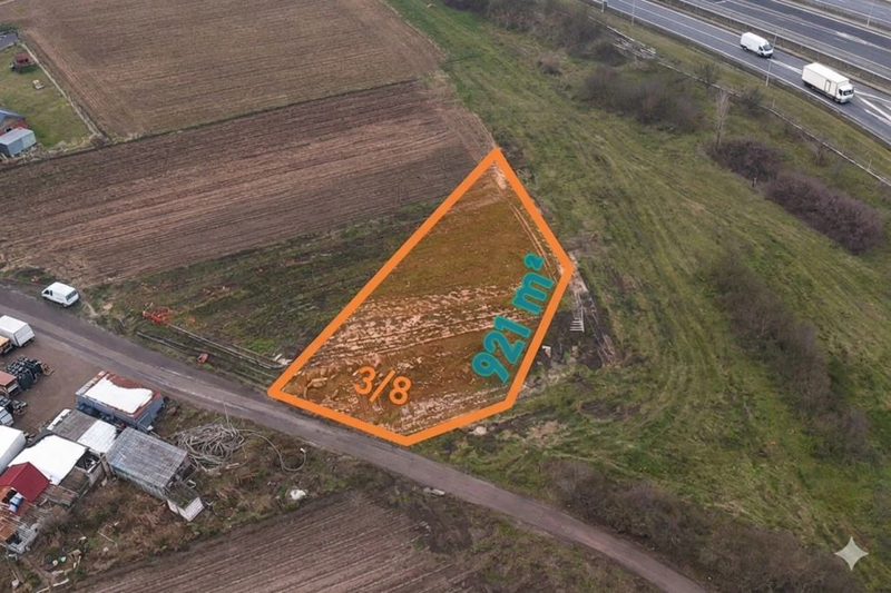 Wybierz jedną z czterech pod swój dom marzeń - 112335963.jpg