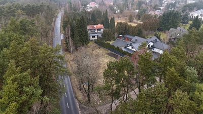 1233 m² spokoju. Las za płotem w Puszczykowie - 3