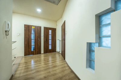 Solidny dom 186m² w cichej części Aleksandrowa - 3