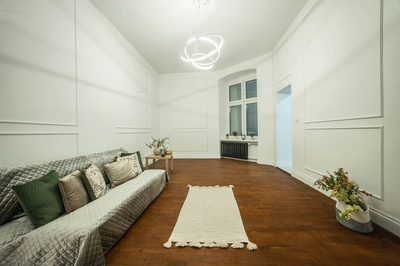 Mieszkanie w kamienicy – 4 pokoje, do aranżacji - 2