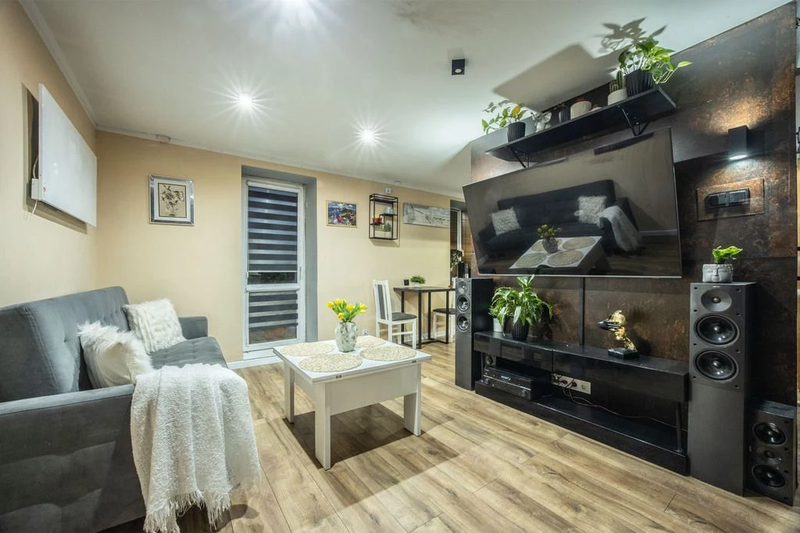 1. Piętro, Nowa Elektryka i Balkon - 110637416.jpg