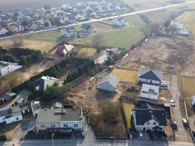 Dopiewiec: Działka 673m² | media | droga - 2