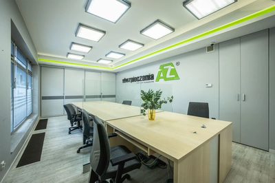 Prestiżowy lokal z monitoringiem i parkingiem - 4