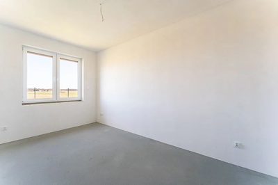 Dom wolnostojący przy lesie. Rożnowo. Deweloperski - 4