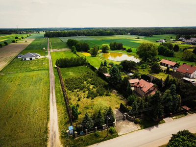 Działka budowlana 3132 m² z ogrodzeniem i mediami
