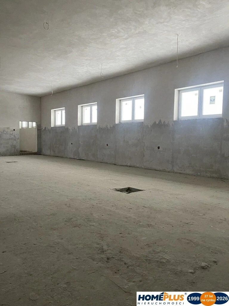 Budynek pod działalność 1400 m², plac manewrowy. - 110495946.jpg