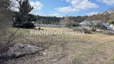 Jary 35a działka budowlana w otoczeniu lasów