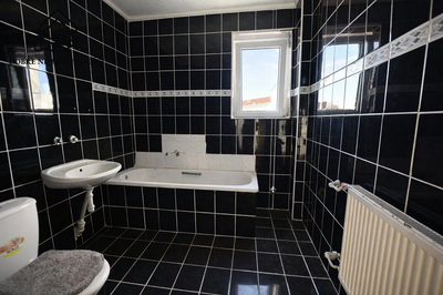 Dom w centrum Trawnik | 8 pokoi | działka 13 arów - 2
