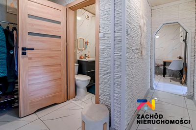 Przestronne 3 pokoje (66 m2) na 4. piętrze z osobną kuchnią ! - 4