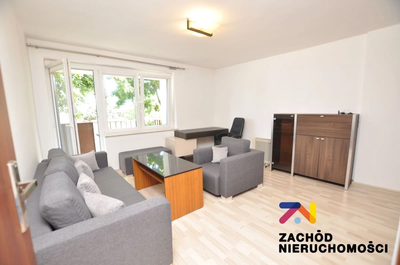 Zapraszamy do zapoznania się z ofertę sprzedaży mieszkania położonego w centrum Sulechowa przy ul. Armii Krajowej. Budynek ma własne wewnętrzne podwórze przeznaczone na parking dla mieszkańców. - 4