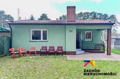 Oto wyjątkowa okazja na zakup urokliwego domku letniskowego położonego w malowniczej miejscowości Jesionka, zaledwie 100 metrów od brzegu Jeziora Rudzieńskiego, potocznie nazywanego Rudno. Ta nieruch…
