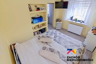 Oferujemy Państwu na sprzedaż lokal mieszkalny, znajdujący się w samym centrum Nowogrodu Bobrzańskiego przy ulicy Słowackiego, vis a vis Urzędu Miejskiego. - 2