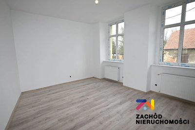 Oferujemy Państwu atrakcyjną nieruchomość na sprzedaż - komfortowe 2-pokojowe mieszkanie w sercu Kożuchowa. To idealna propozycja dla osób ceniących funkcjonalność, odnowione wnętrza oraz możliwość w… - 3