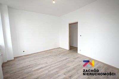Oferujemy Państwu atrakcyjną nieruchomość na sprzedaż - komfortowe 2-pokojowe mieszkanie w sercu Kożuchowa. To idealna propozycja dla osób ceniących funkcjonalność, odnowione wnętrza oraz możliwość w… - 5
