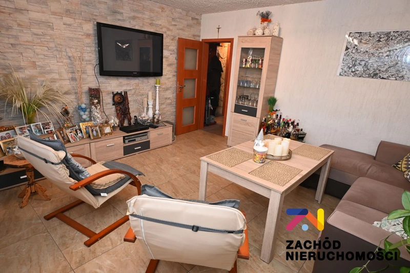 Na sprzedaż oferuję przestronne i funkcjonalne mieszkanie o powierzchni 84,90 m , położone na osiedlu Piastowskim. Nieruchomość idealna dla rodziny , osób pracujących zdalnie lub jako atrakcyjna inwe… - 164960227-1l.jpg