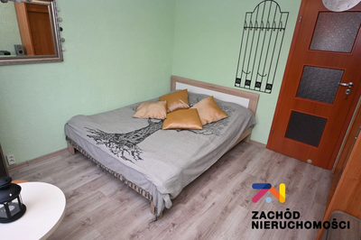 Na sprzedaż oferuję przestronne i funkcjonalne mieszkanie o powierzchni 84,90 m , położone na osiedlu Piastowskim. Nieruchomość idealna dla rodziny , osób pracujących zdalnie lub jako atrakcyjna inwe… - 3