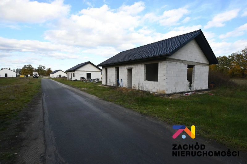 W WYBRANYCH WARIANTACH 430 000 ZŁ stan surowy / 470 000 ZŁ- stan surowy zamknięty z oknami/ 499 000ZŁ stan z elewacją oraz 620 000 ZŁ. - 163690227-1l.jpg