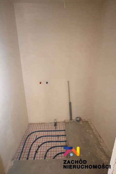 POZOSTAŁA TYLKO DOSTĘPNA LEWA I PRAWA STRONA BUDYNKU, PRAWA JUŻ SPRZEDANA. - 4
