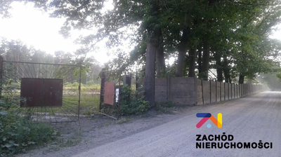 Oferujemy do sprzedaży obiekt komercyjny usytuowany na terenie o powierzchni 3,6120 ha. - 2