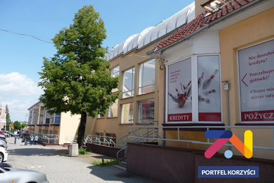 Oferujemy na sprzedaż lokal stanowiący odrębną własność wraz z udziałem w gruncie w centrum handlowym Meteor. - 2
