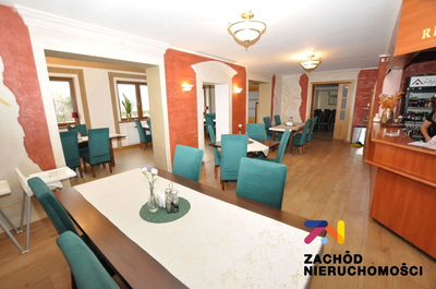 Na sprzedaż atrakcyjny kompleks hotelowy z restauracją łącznej powierzchni ok. 740 m2 usytuowany na działkach o łącznej powierzchni 4187 m2 zlokalizowany w miejscowości Otyń przy głównej drodze. - 5