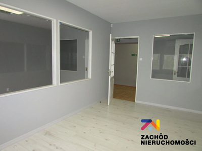 Oferujemy na wynajem kompleks biur o łącznej powierzchni 223m2.