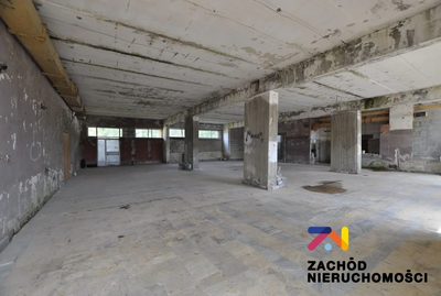 Do wynajęcia hala magazynowa o powierzchni ok. 600m2 położona w Gminie Nowogród Bobrzański. Hala posiada rampę oraz 2 wejścia przez bramę 2,70m szerokość x 2,60m wysokość. oraz 1,4m szerokość x 2,5m…