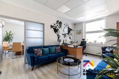 OFERUJEMY PAŃSTWU DO WYNAJĘCIA OBIEKT HANDLOWO-BIUROWO-USŁUGOWY Z WINDĄ USYTUOWANY W CENTRUM MIASTA.