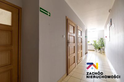 OFERUJEMY PAŃSTWU DO WYNAJĘCIA OBIEKT HANDLOWO-BIUROWO-USŁUGOWY Z WINDĄ USYTUOWANY W CENTRUM MIASTA. - 4