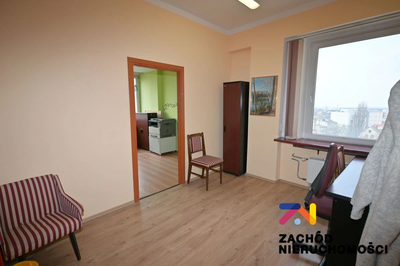 Do wynajęcia pomieszczenie biurowe składające się z dwóch pokoi o łącznej powierzchni 24m2. Każdy pokój po 12m2. - 5