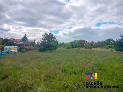Prezentujemy Państwu kompleks 3 działek budowlanych w miejscowości Zabór, zaledwie 17km od Zielonej Góry. Idealne miejsce dla osób ceniących spokój i ciszę.